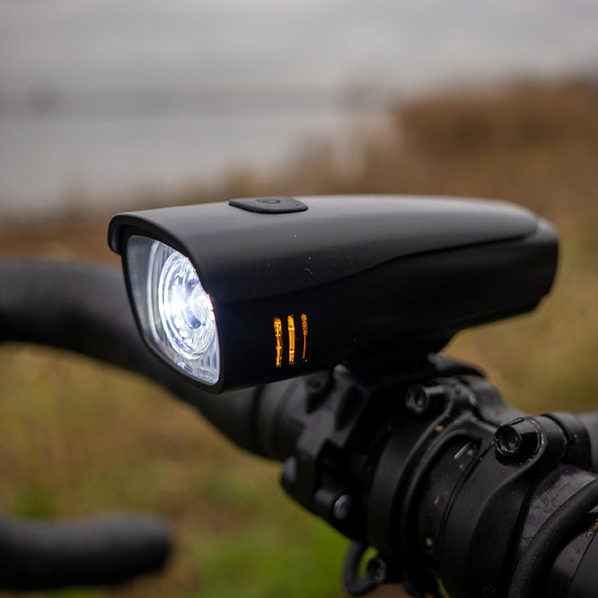 HENMI 30LUX USB wiederaufladbare Fahrradlampe, StVZO Elektrofahrradvorderlicht, CREE LED, wasserdicht