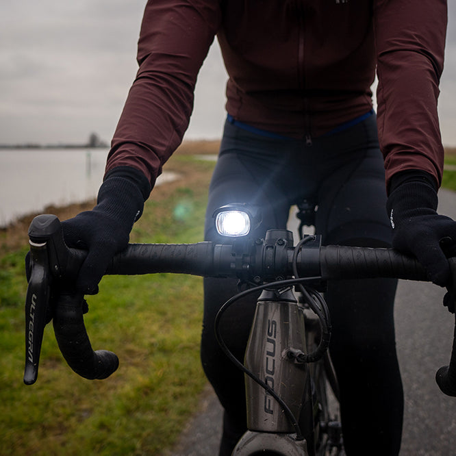 HENMI 30LUX USB wiederaufladbare Fahrradlampe, StVZO Elektrofahrradvorderlicht, CREE LED, wasserdicht