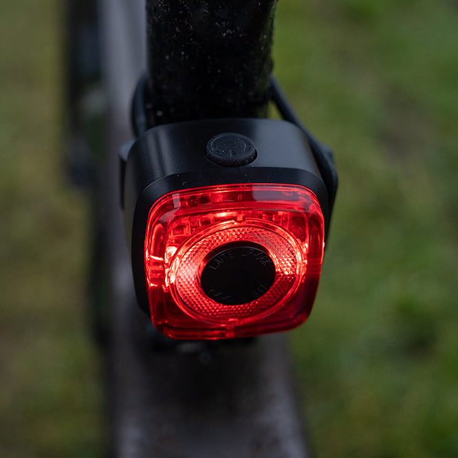 HENMI USB wiederaufladbare Fahrradlampe StVZO Elektrofahrrad-Rücklicht wasserdicht